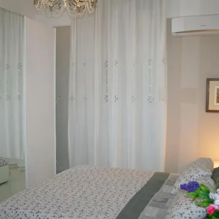 Appartement Montebello - Julia Rome